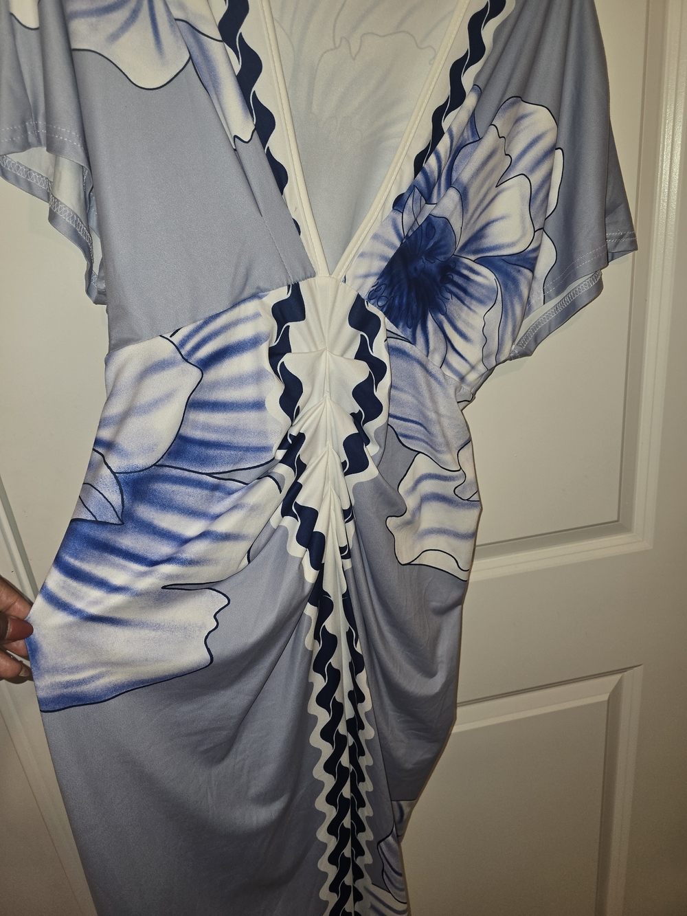Source Unknown Light Blue Floral V-Neck Dress